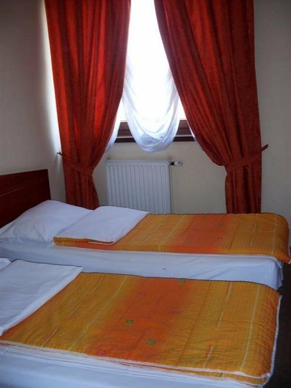 Hotel Bosna 1 Ilidža Kültér fotó